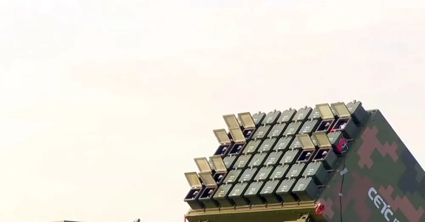 В Китае продемонстрировали боевую систему применения почти 100 беспилотников