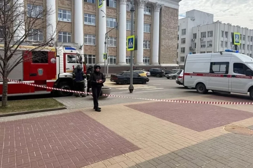 Подробности атаки дрона ВСУ на административное здание в Белгороде